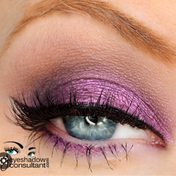 💜🎉Backfire - Urban Decay Single Eyeshadow🎉💜